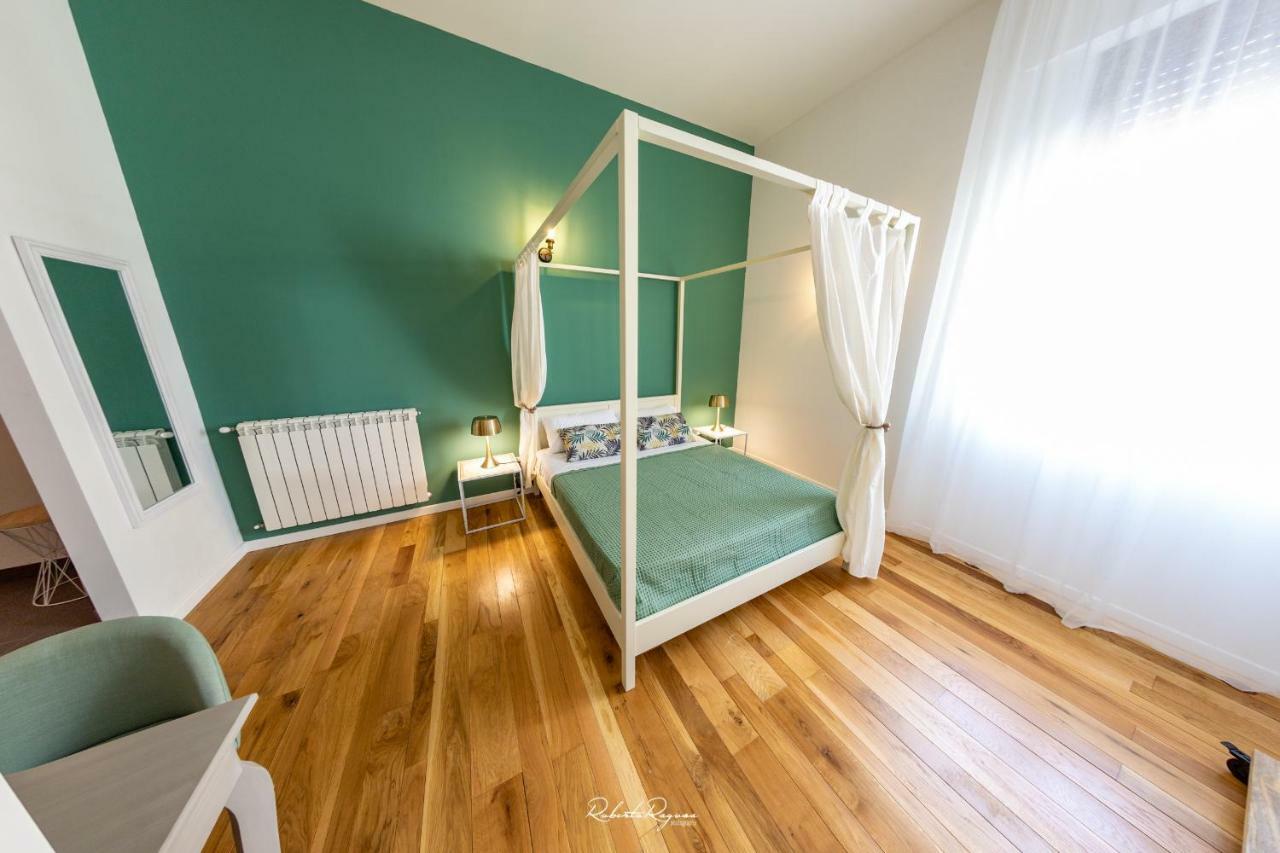 Via Roma 315 Bed And Breakfast パレルモ エクステリア 写真